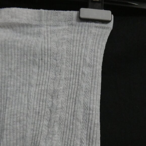 U KIDS | small - medium (8-10) | Ribbed Grey Tights - Picture 8 of 12